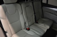 Volvo XC90 D5 AWD Momentum 7 míst