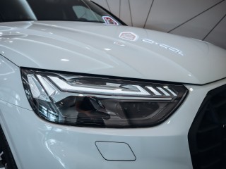 Audi Q5 40TDI quattro S-line, vzduch