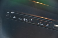 BMW X6 5.0i DVD 2x LCD