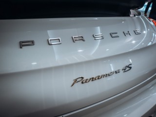 Porsche Panamera 4S L Executive