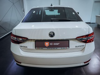 Škoda Superb 1.4 TSI 110 kW, Ambition DSG