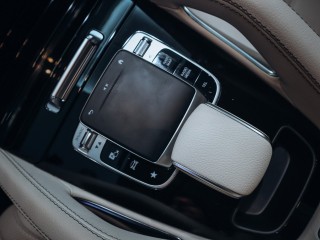 Mercedes-Benz GLE 300d 4MATIC, Ventilace, ACC