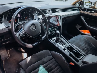Volkswagen Passat 2.0TDI, R-Line 140 kW