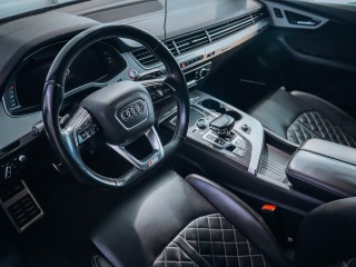 Audi SQ7 4.0TDI, Quattro 320kW 7míst