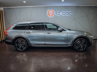 Volvo V90 D5 Cross Country 173 kW AWD