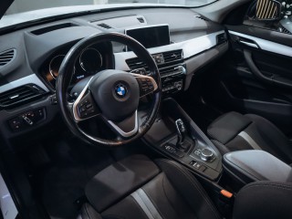 BMW X1 sDrive 18i aut. *REZERVACE*