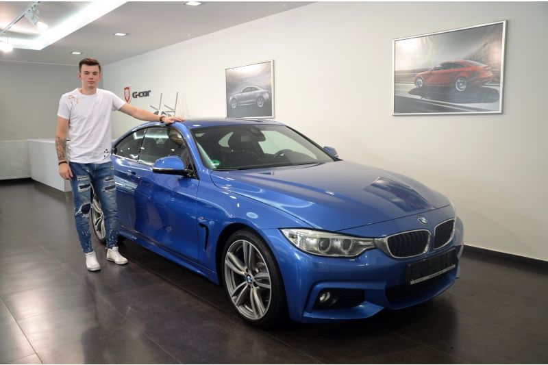 Spokojený majitel svého nového vozu BMW 420d, M-Sport :-)