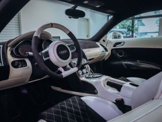 Audi R8 4.2 TFSI Quattro 6MAN - TOP!!!