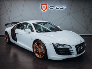 Audi R8 4.2 TFSI Quattro 6MAN - TOP!!!
