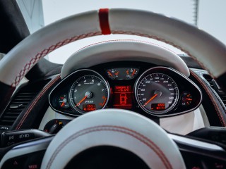 Audi R8 4.2 TFSI Quattro 6MAN - TOP!!!