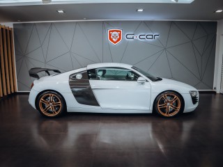 Audi R8 4.2 TFSI Quattro 6MAN - TOP!!!
