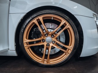 Audi R8 4.2 TFSI Quattro 6MAN - TOP!!!