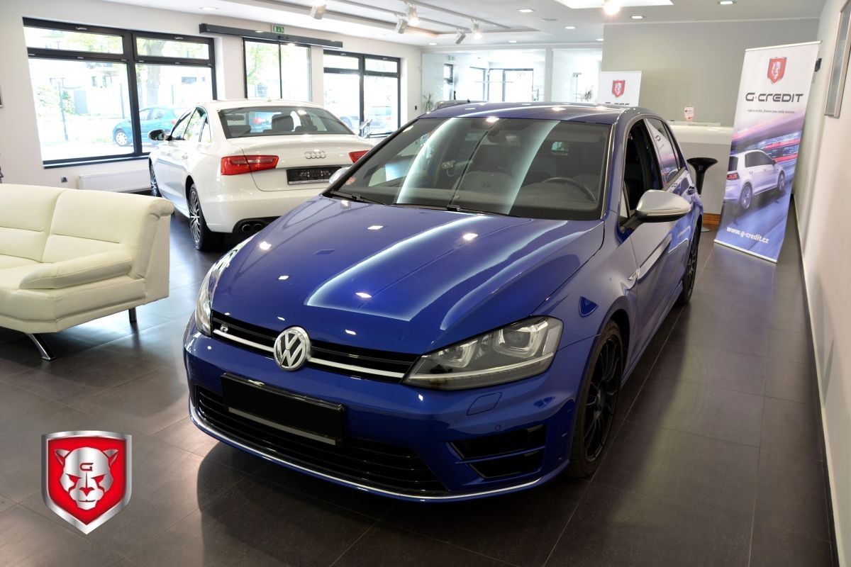 Volkswagen Golf 2.0 TFSi R-line, 300 HP, ČR