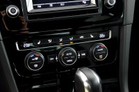 Volkswagen Golf 2.0 TFSi R-line, 300 HP, ČR