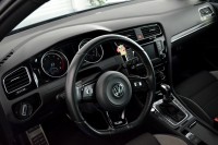 Volkswagen Golf 2.0 TFSi R-line, 300 HP, ČR