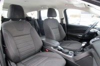 Ford Kuga 4x4, tempomat, navi