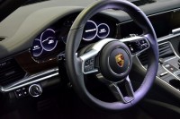 Porsche Panamera 4