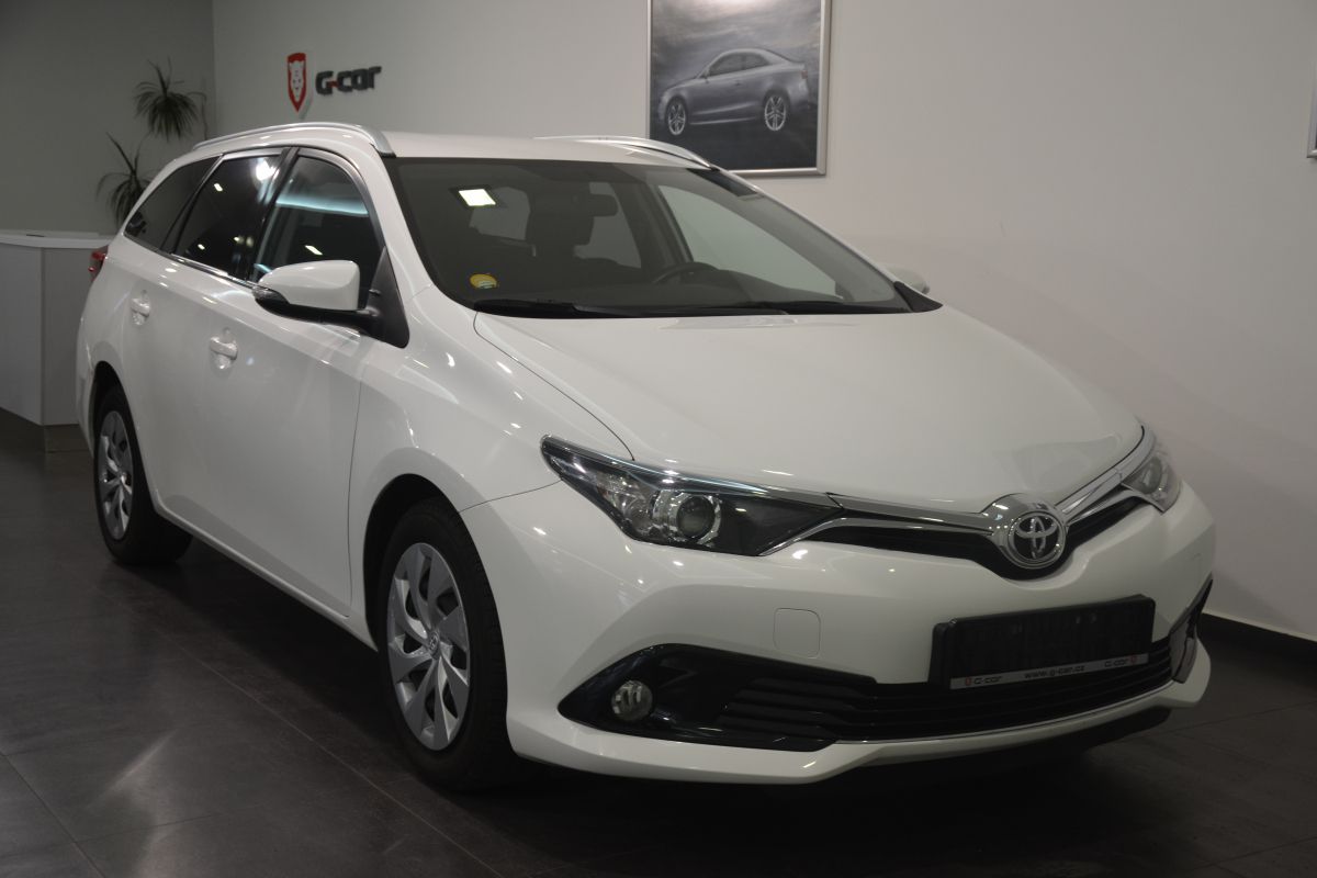 Toyota Auris 1.4D Active, Touring Sports