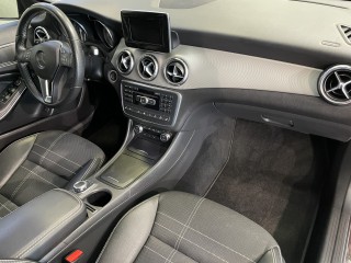 Mercedes-Benz GLA 220CDI 4MATIC