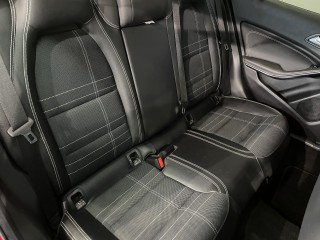Mercedes-Benz GLA 220CDI 4MATIC