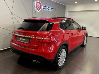Mercedes-Benz GLA 220CDI 4MATIC