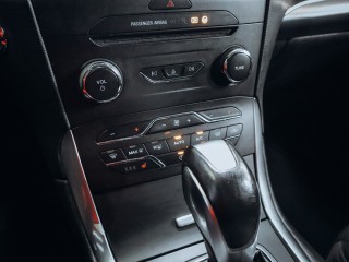 Ford S-MAX Titanium 132kW AWD SYNC3
