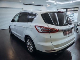 Ford S-MAX Titanium 132kW AWD SYNC3