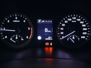 Hyundai Tucson 1.7CRDi Trikolor 104 kW