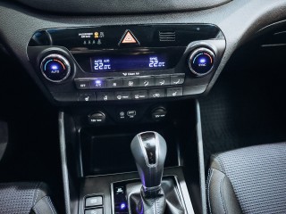 Hyundai Tucson 1.7CRDi Trikolor 104 kW