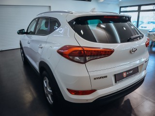 Hyundai Tucson 1.7CRDi Trikolor 104 kW