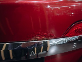 Jaguar XF 2.7D V6 152kW KOSMETICKÉ VADY