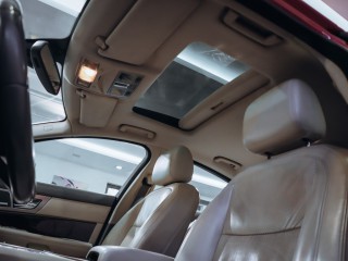 Jaguar XF 2.7D V6 152kW KOSMETICKÉ VADY