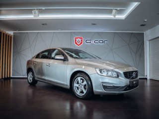Volvo S60 2.0 D4 Kinetic, Navi