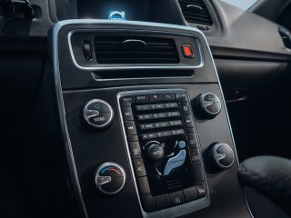 Volvo S60 2.0 D4 Kinetic, Navi