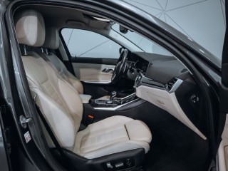 BMW 320d xDrive Luxury Line