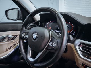 BMW 320d xDrive Luxury Line