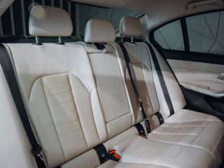 BMW 320d xDrive Luxury Line
