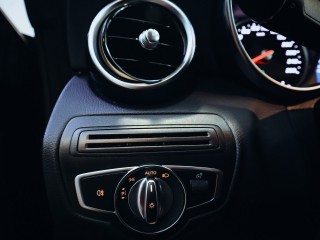 Mercedes-Benz C Cabrio 220d 4MATIC 143 kW