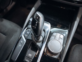 BMW 530i xDrive, 185 kW Head-Up