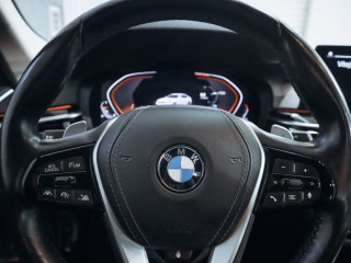 BMW 530i xDrive, 185 kW Head-Up