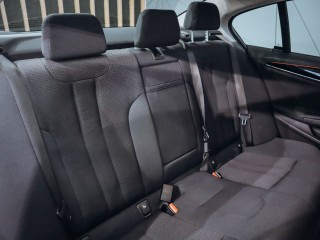 BMW 530i xDrive, 185 kW Head-Up