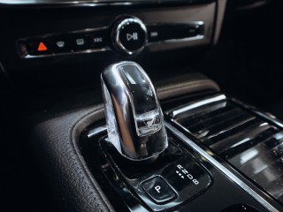 Volvo V90 2.0 T8 AWD Momentum - EL SPZ