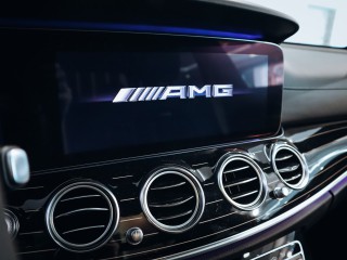 Mercedes-Benz E 63S AMG 4MATIC - TOP