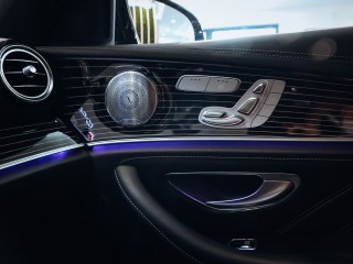 Mercedes-Benz E 63S AMG 4MATIC - TOP