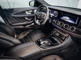 Mercedes-Benz E 63S AMG 4MATIC - TOP
