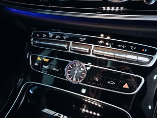 Mercedes-Benz E 63S AMG 4MATIC - TOP
