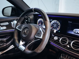 Mercedes-Benz E 63S AMG 4MATIC - TOP