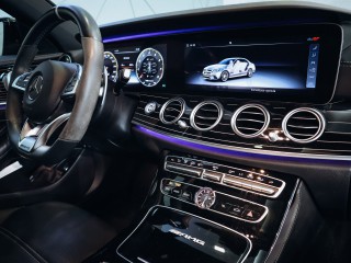 Mercedes-Benz E 63S AMG 4MATIC - TOP