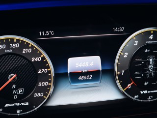 Mercedes-Benz E 63S AMG 4MATIC - TOP