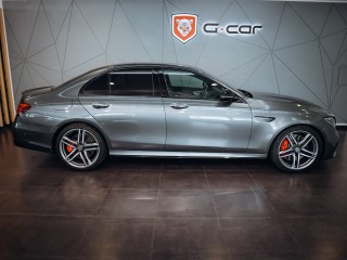 Mercedes-Benz E 63S AMG 4MATIC - TOP